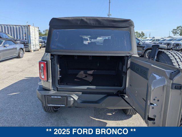 Photo of 2025 MARSH GRAY Ford Bronco