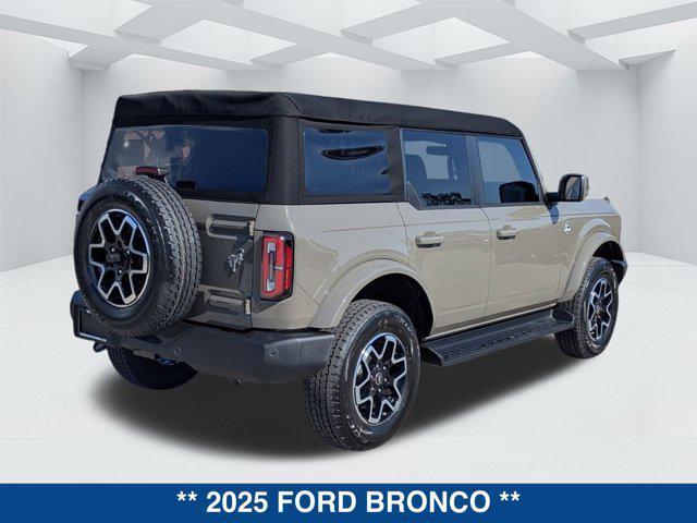 Photo of 2025 MARSH GRAY Ford Bronco