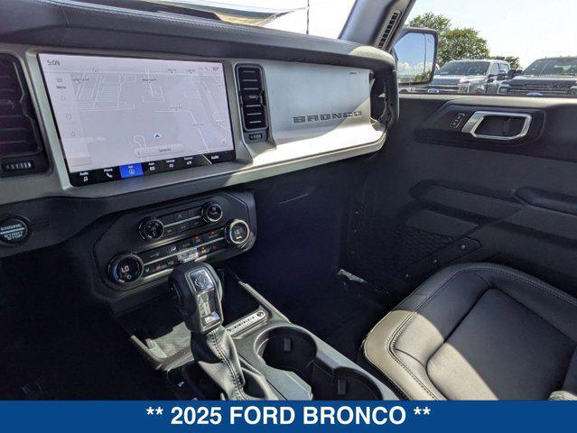 Photo of 2025 MARSH GRAY Ford Bronco