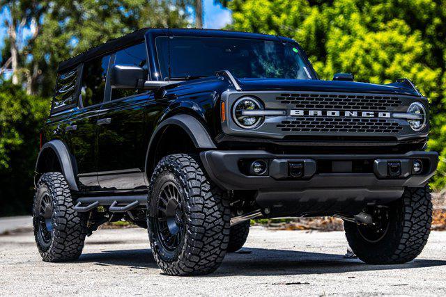 Photo of 2025 SHADOW BLACK Ford Bronco