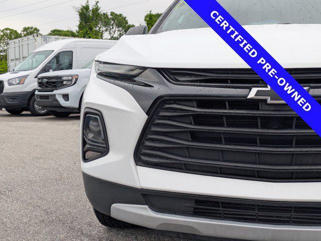 Photo of 2022 Summit White Chevrolet Blazer