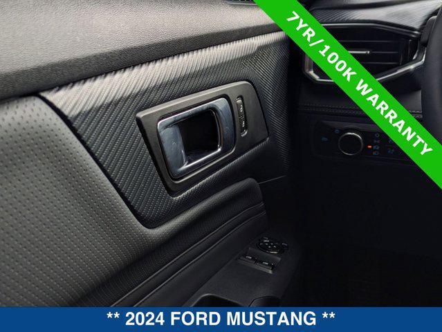 Photo of 2024 OXFORD WHITE Ford Mustang