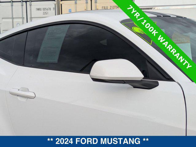 Photo of 2024 OXFORD WHITE Ford Mustang
