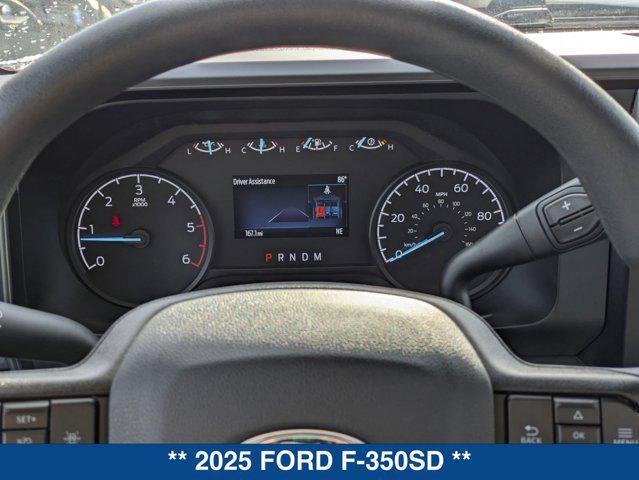 Photo of 2025 Oxford White Ford F-350