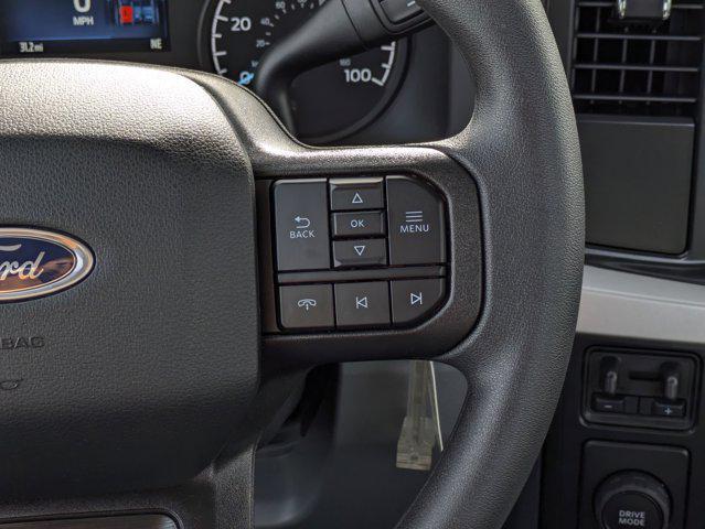 Photo of 2025 Oxford White Ford F-350
