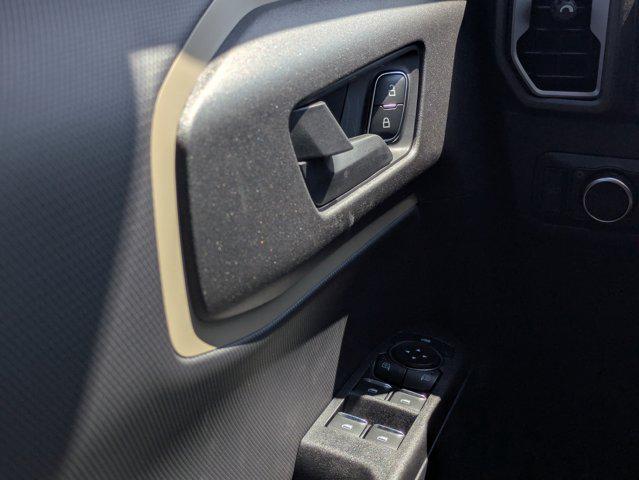 Photo of 2025 Oxford White Ford Bronco Sport