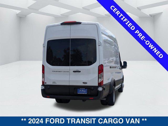 Photo of 2024 OXFORD WHITE Ford Transit-350