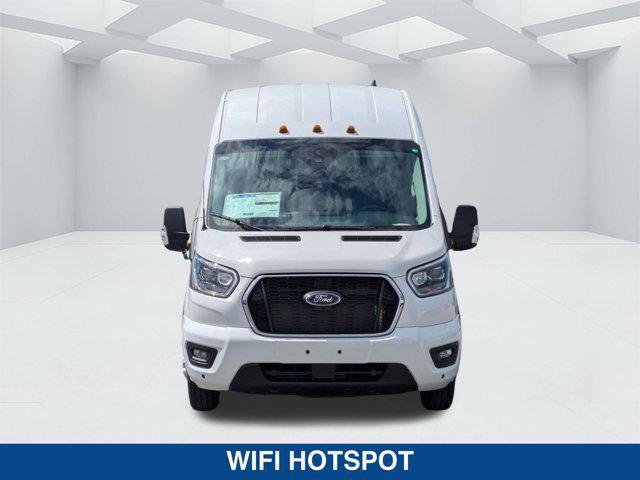 Photo of 2025 OXFORD WHITE Ford Transit-350