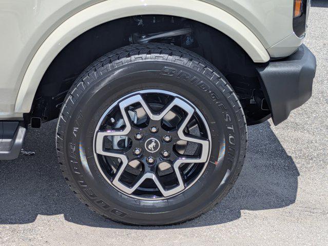 Photo of 2025 Desert Sand Ford Bronco