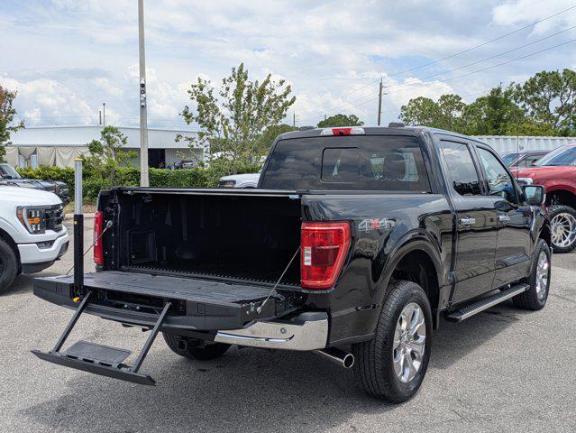 Photo of 2022 AGATE BLACK METALLIC Ford F-150