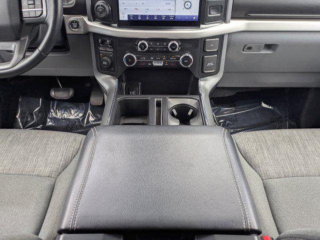 Photo of 2022 AGATE BLACK METALLIC Ford F-150