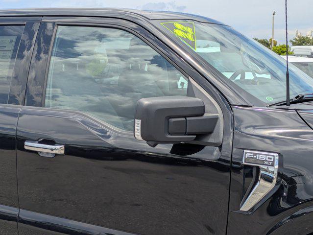 Photo of 2022 AGATE BLACK METALLIC Ford F-150