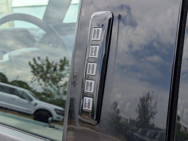 Photo of 2022 AGATE BLACK METALLIC Ford F-150