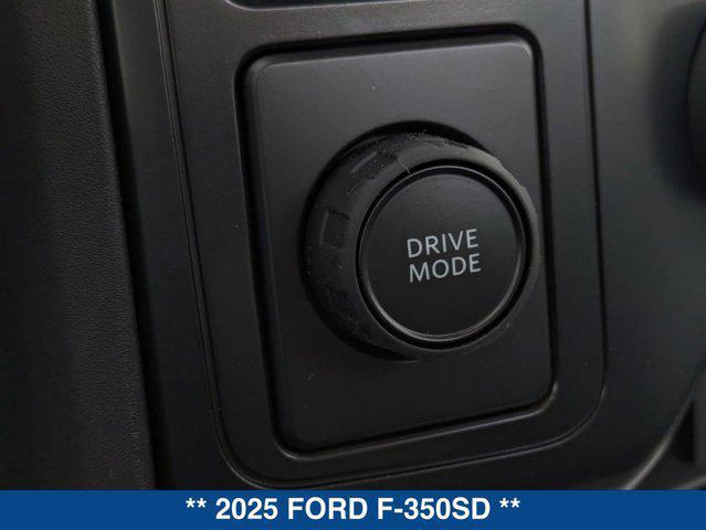 Photo of 2025 Oxford White Ford F-350