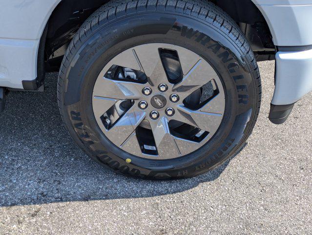 Photo of 2025 White Ford F-150 Lightning