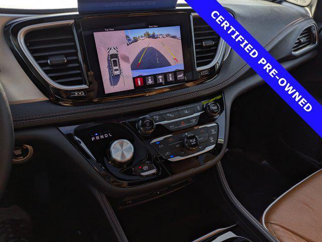 Photo of 2024 Bright White Clearcoat Chrysler Pacifica
