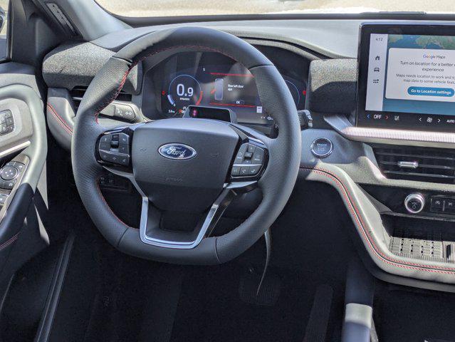 Photo of 2025 Star White Metallic Tri-Coat Ford Explorer