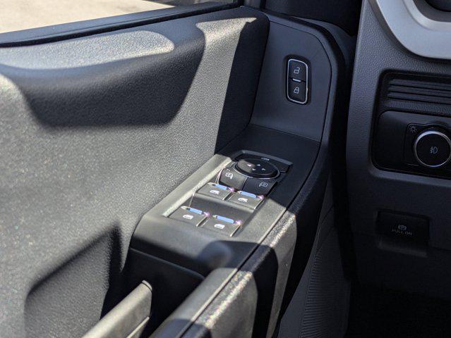 Photo of 2025 OXFORD WHITE Ford F-450