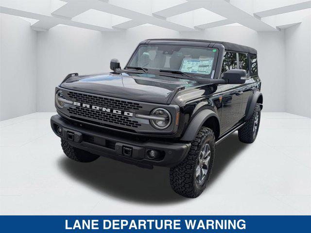 Photo of 2025 SHADOW BLACK Ford Bronco