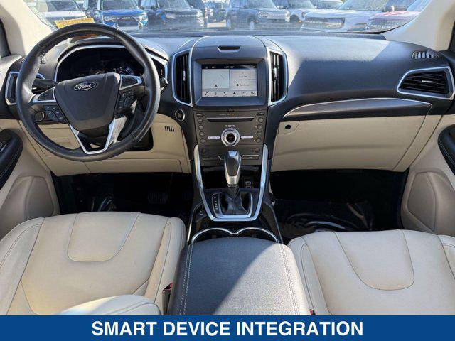 Photo of 2017 BURGUNDY VELVET MET TINT CC Ford Edge