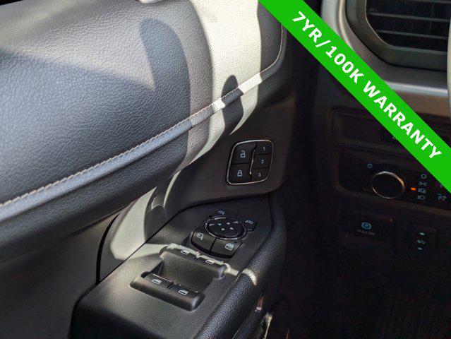 Photo of 2024 AGATE BLACK METALLIC Ford Expedition