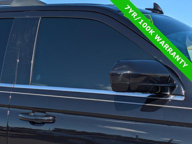 Photo of 2024 AGATE BLACK METALLIC Ford Expedition