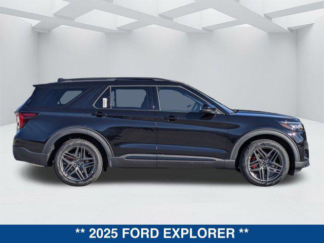 Photo of 2025 Agate Black Metallic Ford Explorer