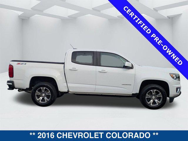 Photo of 2016 Summit White Chevrolet Colorado