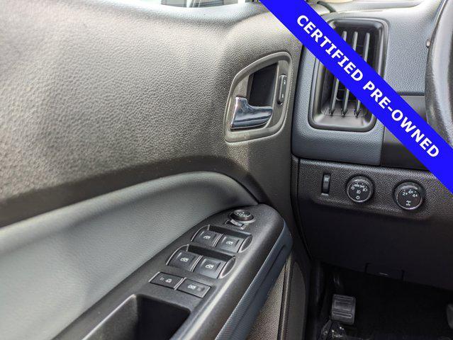 Photo of 2016 Summit White Chevrolet Colorado