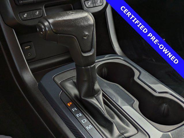 Photo of 2016 Summit White Chevrolet Colorado