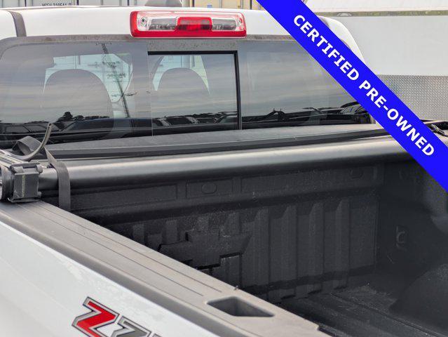 Photo of 2016 Summit White Chevrolet Colorado