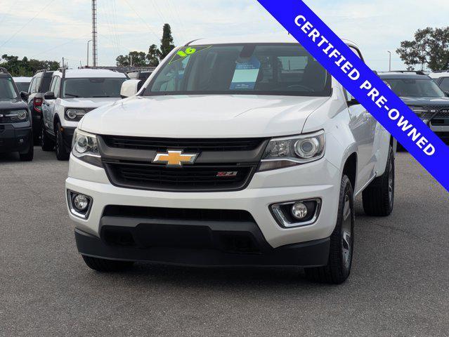 Photo of 2016 Summit White Chevrolet Colorado
