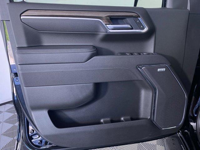 Photo of 2025 Black Chevrolet Silverado 1500