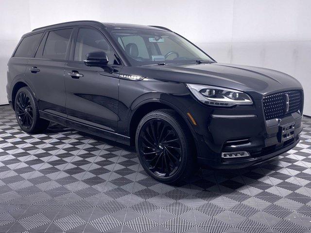 Photo of 2022 Infinite Black Metallic Clearcoat Lincoln Aviator