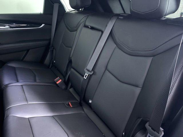 Photo of 2025 Crystal White Tricoat Cadillac XT5