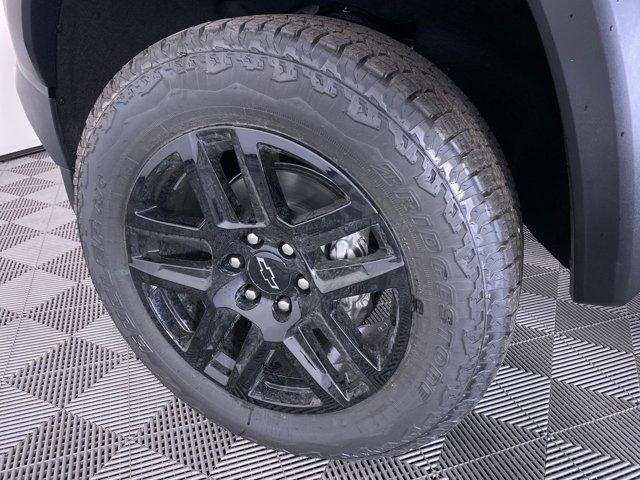 Photo of 2025 Black Chevrolet Colorado