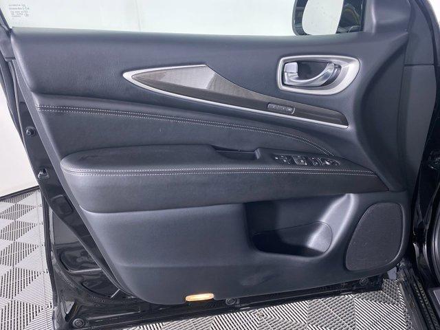 Photo of 2018 Black Obsidian INFINITI QX60
