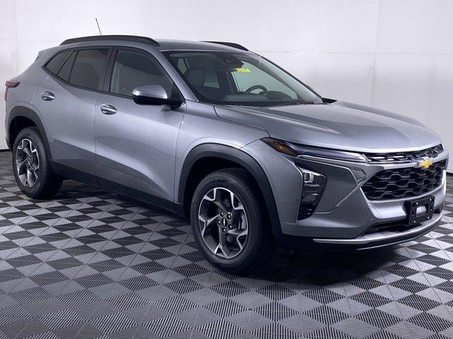 Photo of 2025 Sterling Gray Metallic Chevrolet Trax