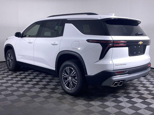 Photo of 2026 Summit White Chevrolet Traverse