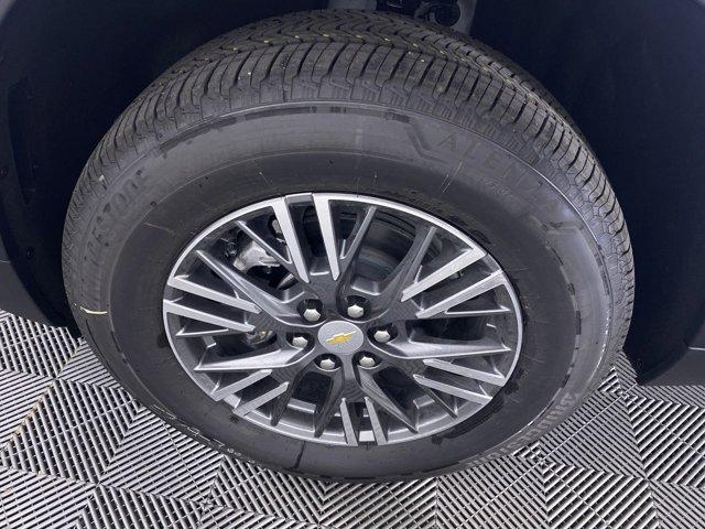 Photo of 2026 Summit White Chevrolet Traverse