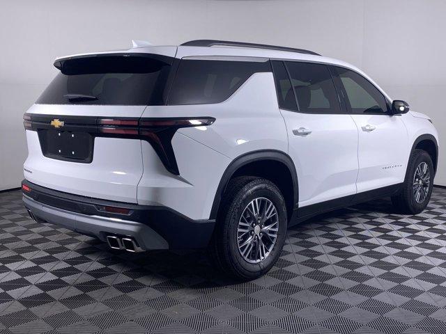 Photo of 2026 Summit White Chevrolet Traverse