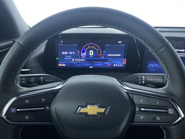 Photo of 2026 Summit White Chevrolet Traverse
