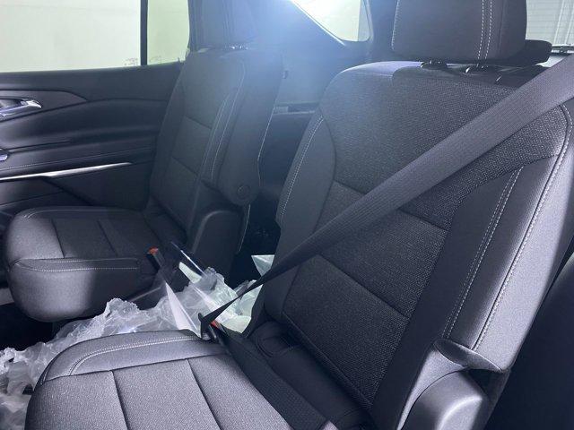 Photo of 2026 Summit White Chevrolet Traverse