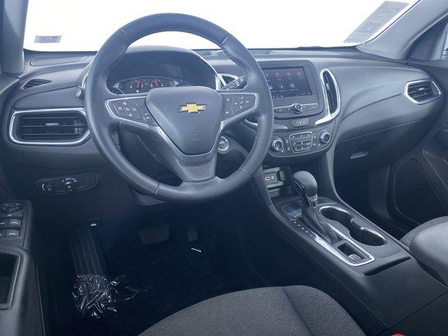 Photo of 2023 Summit White Chevrolet Equinox