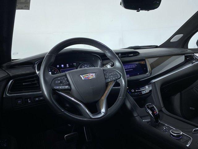 Photo of 2022 Stellar Black Metallic Cadillac XT6