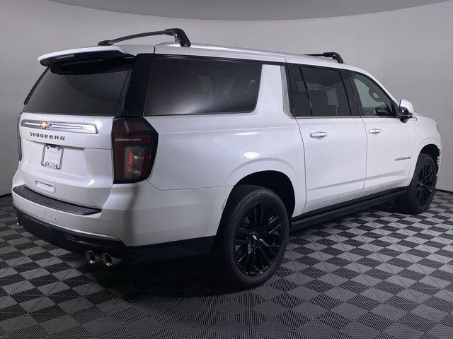 Photo of 2023 Iridescent Pearl Tricoat Chevrolet Suburban