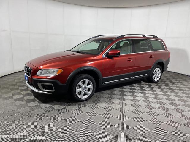 Photo of 2011 Red Volvo XC70