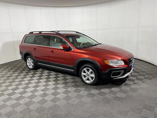 Photo of 2011 Red Volvo XC70
