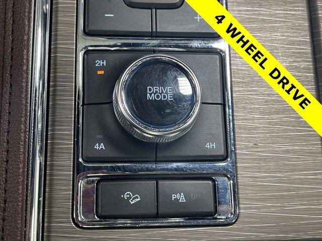 Photo of 2024 OXFORD WHITE Ford Expedition Max