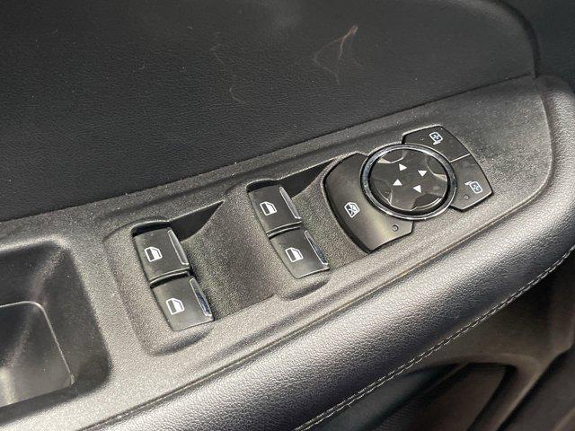 Photo of 2022 AGATE BLACK METALLIC Ford Edge